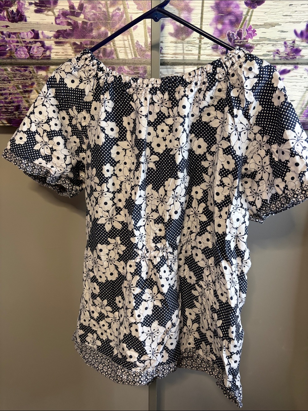 Koi by Kathy Peterson Navy and White Floral Scrub Top - Picture 4 of 5